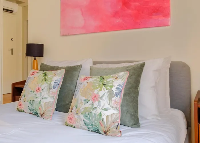 Magnolia 5 Luxury With Ac Metro Downtown Oporto